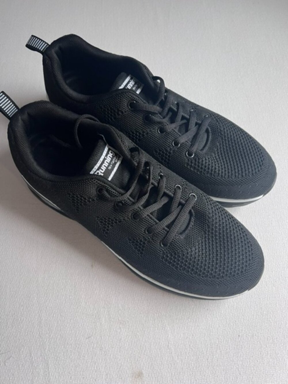 Black Mesh Sneaker Labeled AIR lightweight Athletic men 10.5 walking casual wear